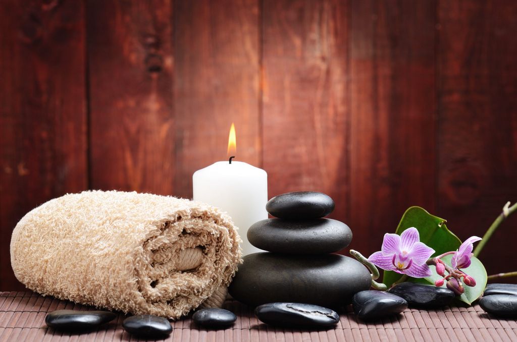 What to Know About Hot Stone Massage